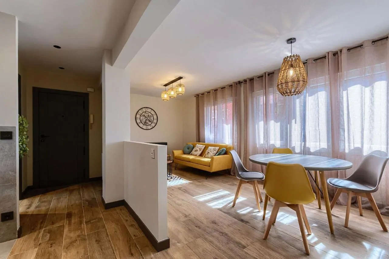 ビルバオVivienda Turistica De Diseno Eleganteアパートメント アパート ビルバオ