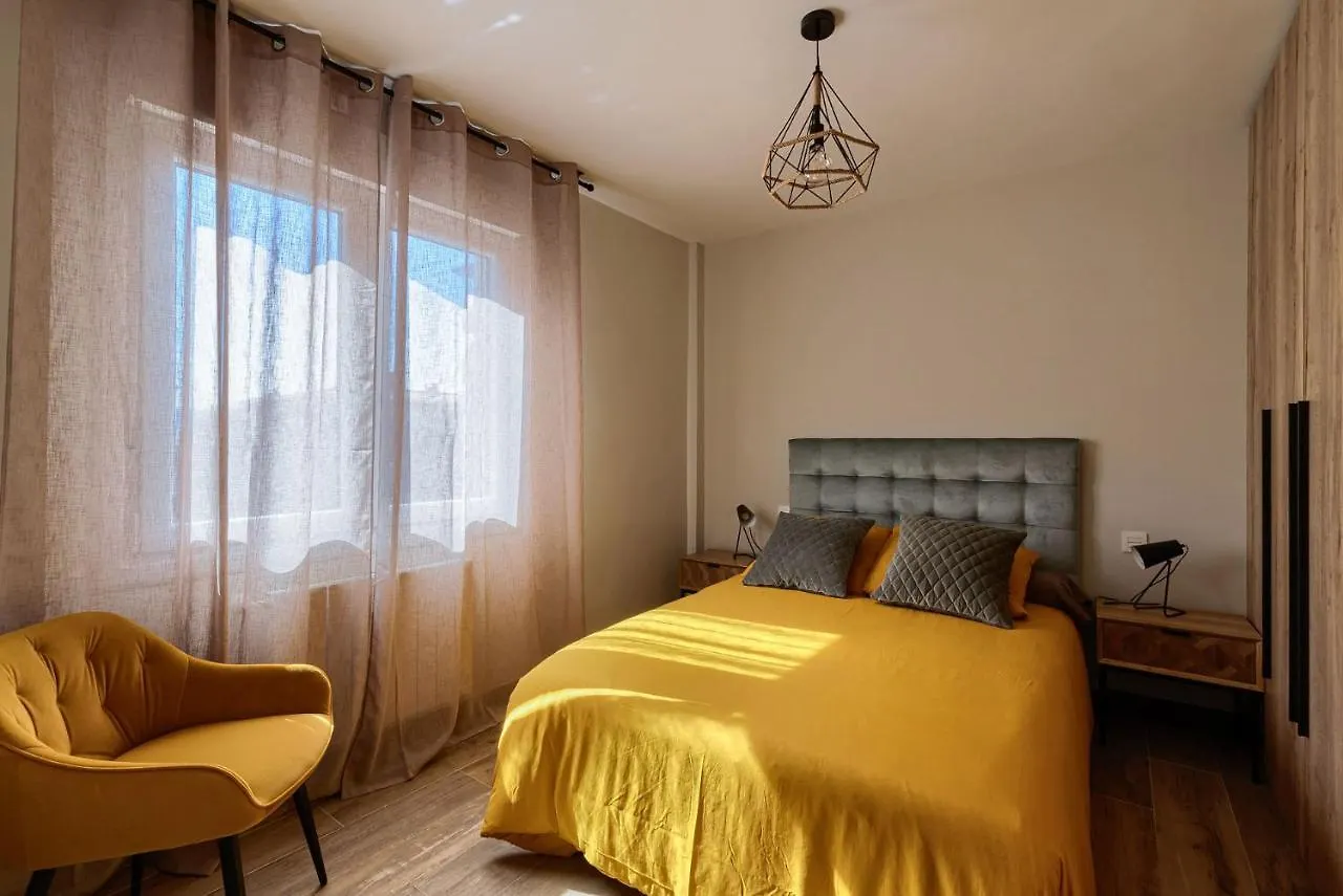 アパート ビルバオVivienda Turistica De Diseno Eleganteアパートメント
